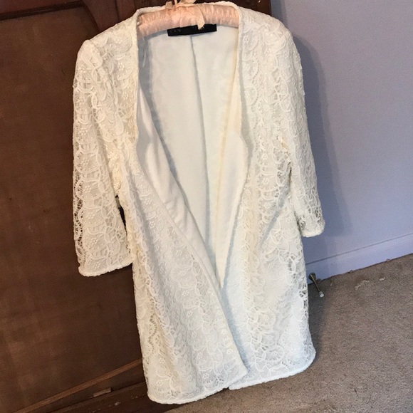 Lace white jacket. - Picture 1 of 3